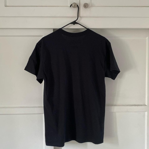 SID SHYNE CROSS T-SHIRT - Picture 2 of 5